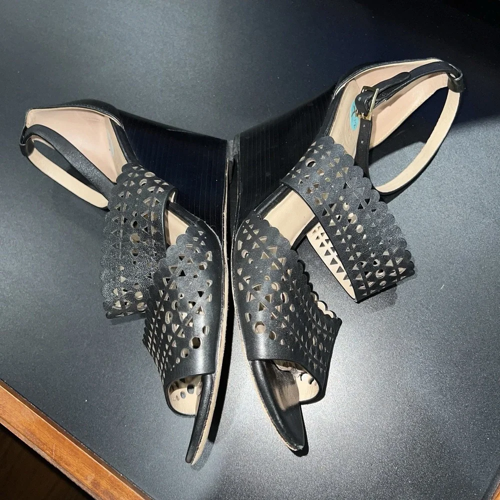 Tory Burch Laser Cut Leather Wedge Sandal Ankle Strap 7.5 Black